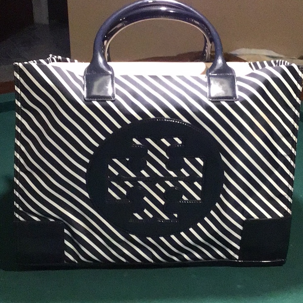 Tory Burch Hand Bag - Picture 7 of 14